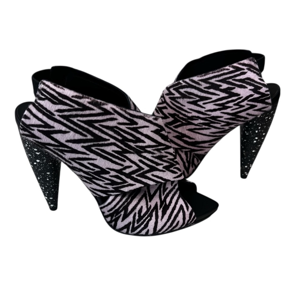 Proenza Schouler Black and Pink Zebra Peep Toe‎ Heels Size 36